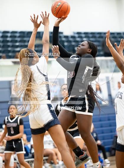 Thumbnail 1 in JV: Weiss @ Bryan photogallery.