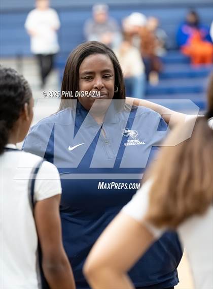 Thumbnail 3 in JV: Weiss @ Bryan photogallery.