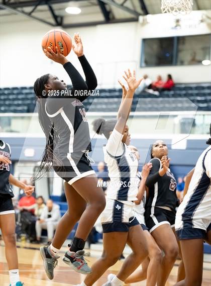 Thumbnail 2 in JV: Weiss @ Bryan photogallery.