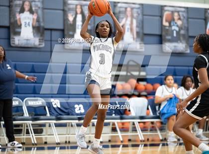 Thumbnail 1 in JV: Weiss @ Bryan photogallery.