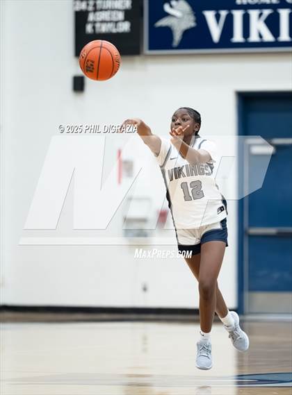 Thumbnail 3 in JV: Weiss @ Bryan photogallery.