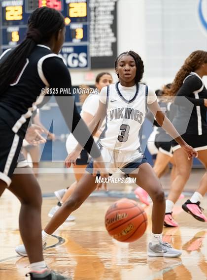 Thumbnail 2 in JV: Weiss @ Bryan photogallery.