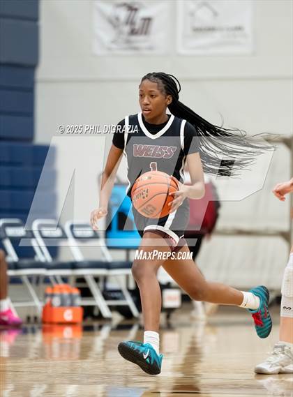 Thumbnail 3 in JV: Weiss @ Bryan photogallery.