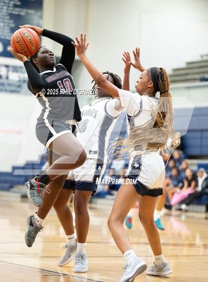 Thumbnail 2 in JV: Weiss @ Bryan photogallery.