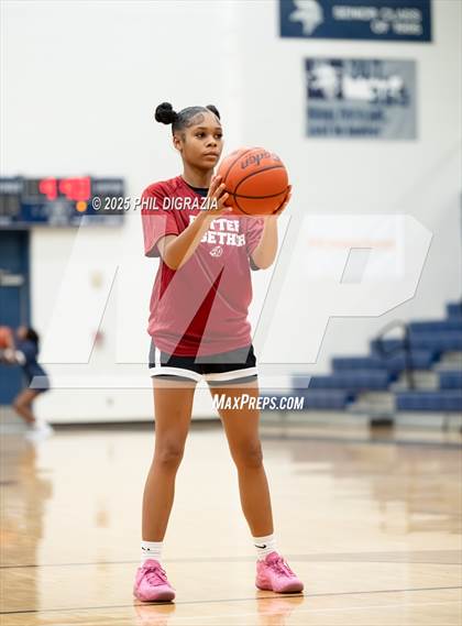 Thumbnail 3 in JV: Weiss @ Bryan photogallery.