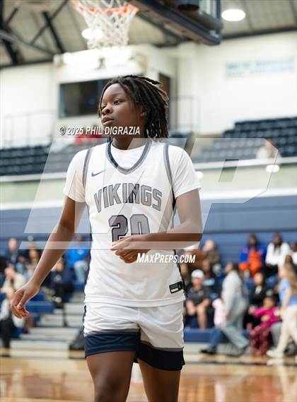 Thumbnail 1 in JV: Weiss @ Bryan photogallery.