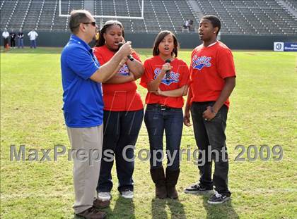 Thumbnail 2 in Marin Catholic vs. Serra (CIF State D3 Final) photogallery.