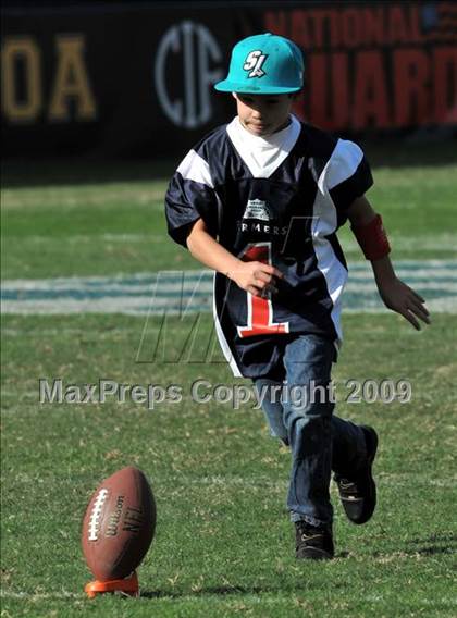 Thumbnail 1 in Marin Catholic vs. Serra (CIF State D3 Final) photogallery.