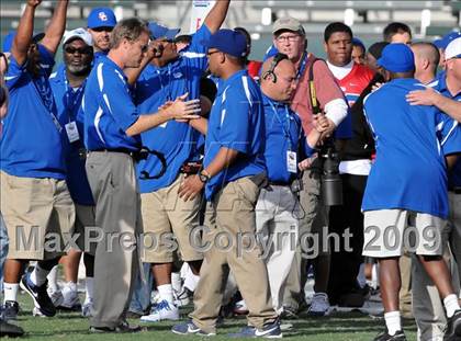 Thumbnail 3 in Marin Catholic vs. Serra (CIF State D3 Final) photogallery.