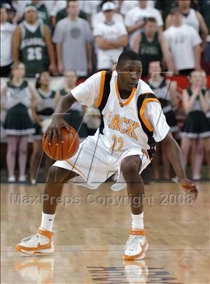 Thumbnail 2 in De La Salle vs. McClymonds (CIF NorCal Regional D1 Final) photogallery.
