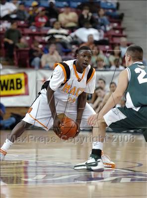 Thumbnail 2 in De La Salle vs. McClymonds (CIF NorCal Regional D1 Final) photogallery.