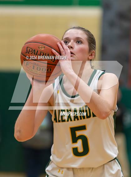 Thumbnail 2 in Caledonia-Mumford @ Alexander photogallery.