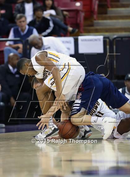 Thumbnail 3 in Modesto Christian vs. Bishop O'Dowd (CIF NorCal Regional Open Division Final) photogallery.