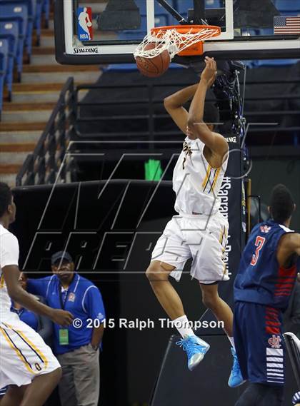 Thumbnail 3 in Modesto Christian vs. Bishop O'Dowd (CIF NorCal Regional Open Division Final) photogallery.