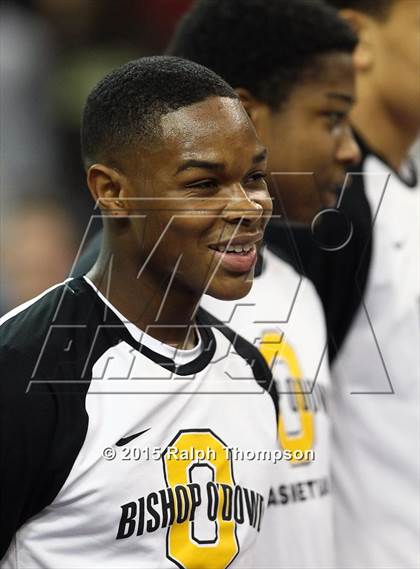 Thumbnail 2 in Modesto Christian vs. Bishop O'Dowd (CIF NorCal Regional Open Division Final) photogallery.