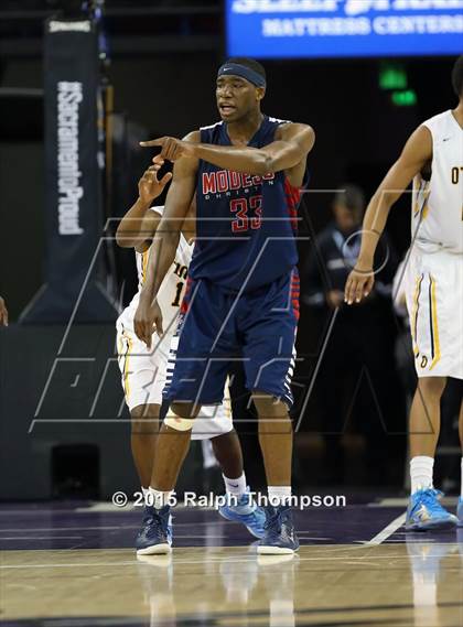 Thumbnail 2 in Modesto Christian vs. Bishop O'Dowd (CIF NorCal Regional Open Division Final) photogallery.