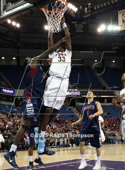 Thumbnail 2 in Modesto Christian vs. Bishop O'Dowd (CIF NorCal Regional Open Division Final) photogallery.