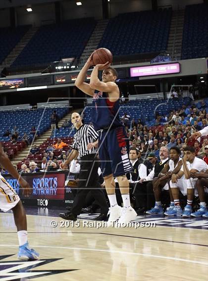 Thumbnail 2 in Modesto Christian vs. Bishop O'Dowd (CIF NorCal Regional Open Division Final) photogallery.