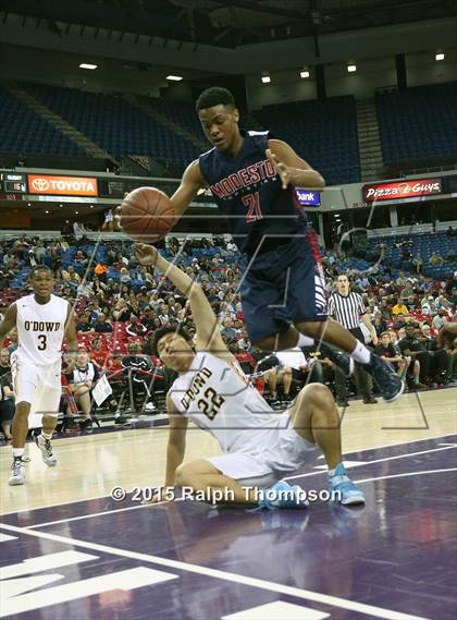 Thumbnail 2 in Modesto Christian vs. Bishop O'Dowd (CIF NorCal Regional Open Division Final) photogallery.