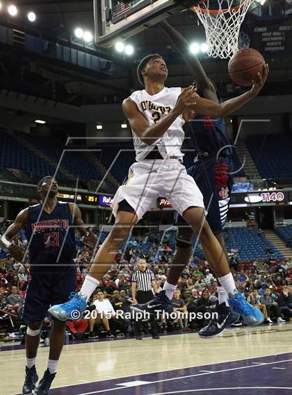 Thumbnail 3 in Modesto Christian vs. Bishop O'Dowd (CIF NorCal Regional Open Division Final) photogallery.