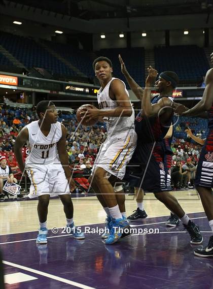 Thumbnail 2 in Modesto Christian vs. Bishop O'Dowd (CIF NorCal Regional Open Division Final) photogallery.