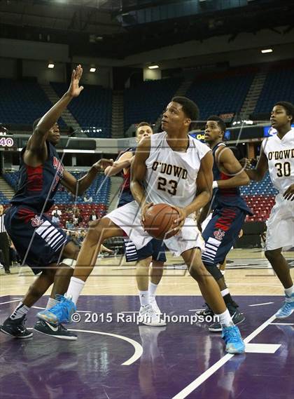 Thumbnail 2 in Modesto Christian vs. Bishop O'Dowd (CIF NorCal Regional Open Division Final) photogallery.