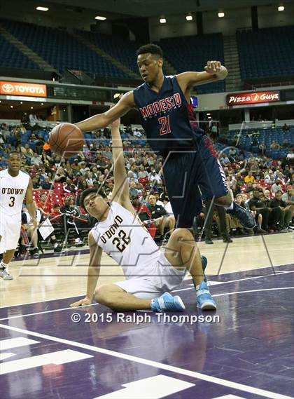 Thumbnail 1 in Modesto Christian vs. Bishop O'Dowd (CIF NorCal Regional Open Division Final) photogallery.