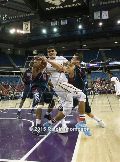 Thumbnail 2 in Modesto Christian vs. Bishop O'Dowd (CIF NorCal Regional Open Division Final) photogallery.