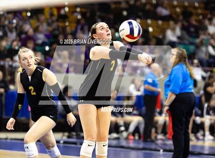 Thumbnail 1 in Granada vs. Caliche (CHSAA 1A Round 1) photogallery.