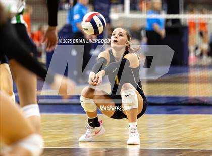 Thumbnail 1 in Granada vs. Caliche (CHSAA 1A Round 1) photogallery.