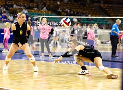 Thumbnail 2 in Granada vs. Caliche (CHSAA 1A Round 1) photogallery.