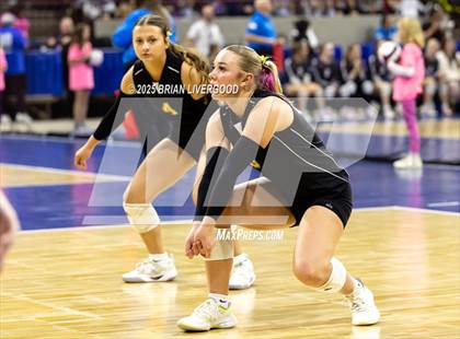 Thumbnail 2 in Granada vs. Caliche (CHSAA 1A Round 1) photogallery.