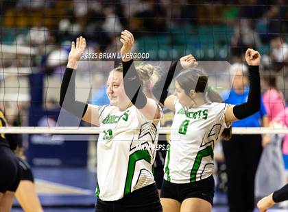 Thumbnail 3 in Granada vs. Caliche (CHSAA 1A Round 1) photogallery.