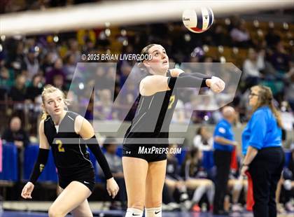 Thumbnail 2 in Granada vs. Caliche (CHSAA 1A Round 1) photogallery.