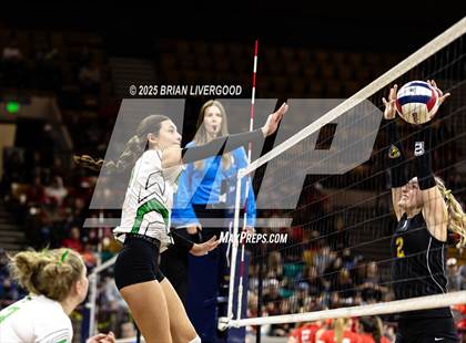 Thumbnail 3 in Granada vs. Caliche (CHSAA 1A Round 1) photogallery.