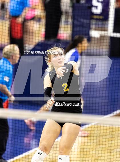 Thumbnail 2 in Granada vs. Caliche (CHSAA 1A Round 1) photogallery.