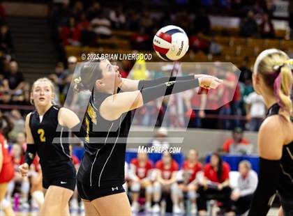 Thumbnail 2 in Granada vs. Caliche (CHSAA 1A Round 1) photogallery.