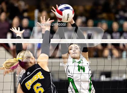 Thumbnail 1 in Granada vs. Caliche (CHSAA 1A Round 1) photogallery.