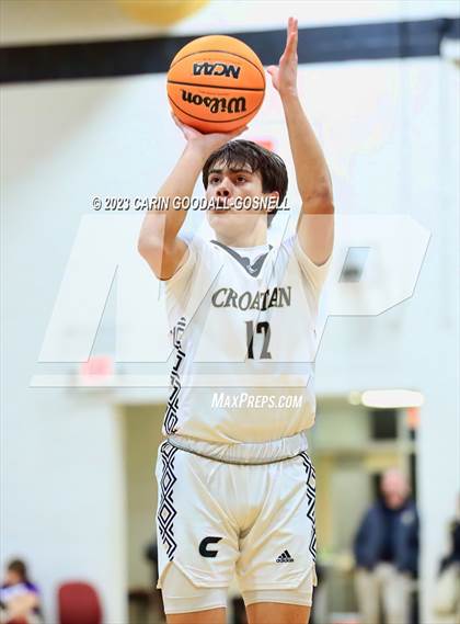 Thumbnail 1 in White Oak @ Croatan photogallery.