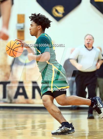 Thumbnail 3 in White Oak @ Croatan photogallery.