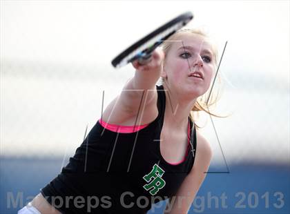 Thumbnail 1 in Cherry Creek Invitational photogallery.
