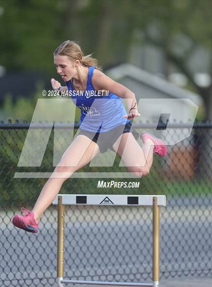 Thumbnail 3 in Floyd/Gordon County Championship Battle photogallery.