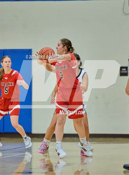 Thumbnail 2 in Grace @ Laguna Blanca photogallery.