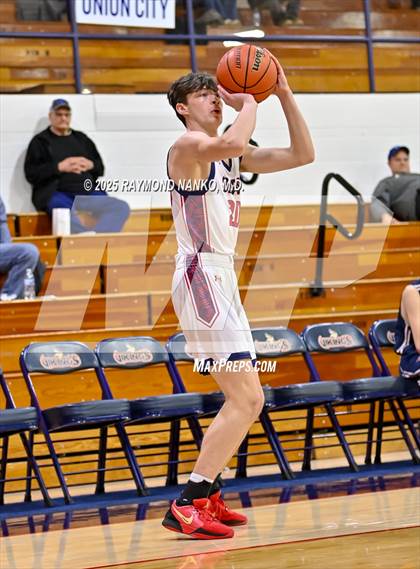 Thumbnail 3 in Blue River Valley vs. Seton Catholic (IHSAA 1A Section 56 First Round) photogallery.