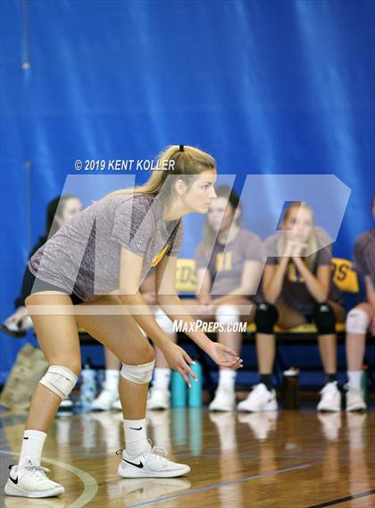 Thumbnail 1 in Utica Eisenhower vs. Seaholm (Detroit Country Day) photogallery.