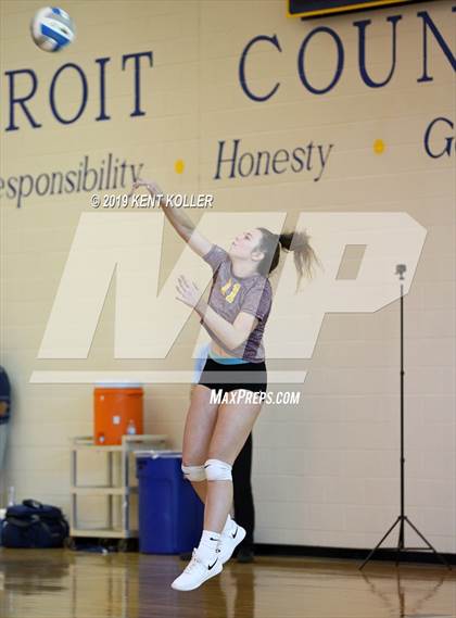 Thumbnail 2 in Utica Eisenhower vs. Seaholm (Detroit Country Day) photogallery.