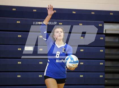 Thumbnail 3 in Utica Eisenhower vs. Seaholm (Detroit Country Day) photogallery.