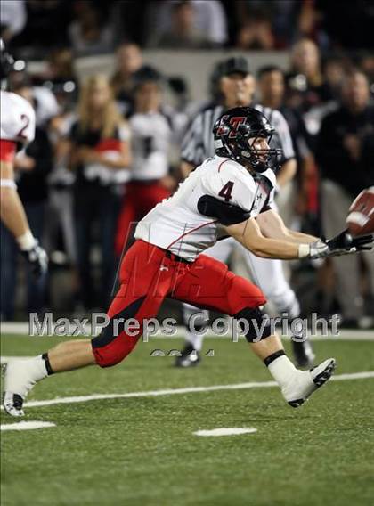 Thumbnail 2 in Lake Travis vs. McCallum (4A Region 4 Bi-District Playoffs) photogallery.