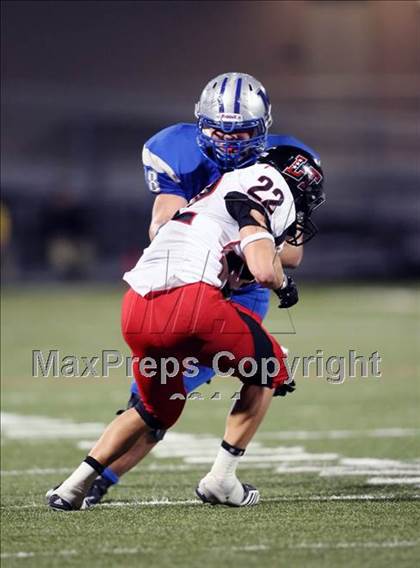 Thumbnail 3 in Lake Travis vs. McCallum (4A Region 4 Bi-District Playoffs) photogallery.