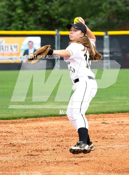 Thumbnail 3 in Hixson @ Lookout Valley photogallery.